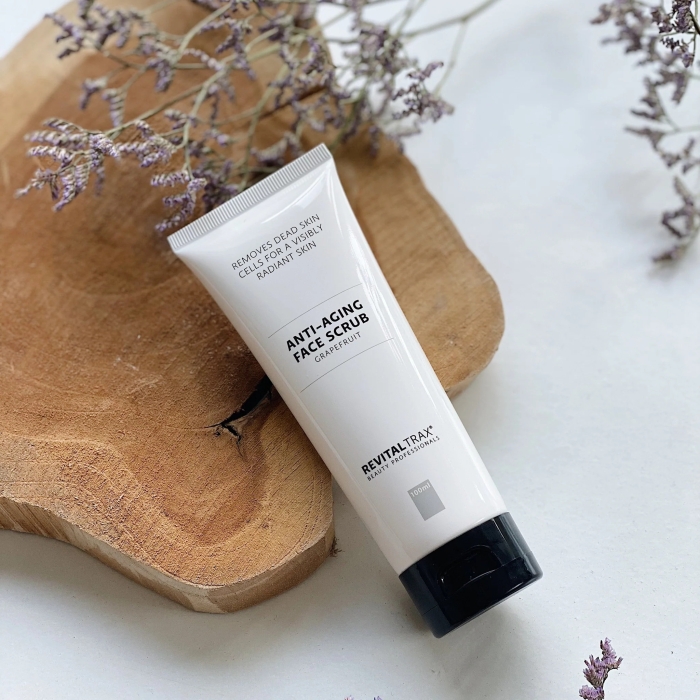 Gommage Visage Anti-Âge au Pamplemousse